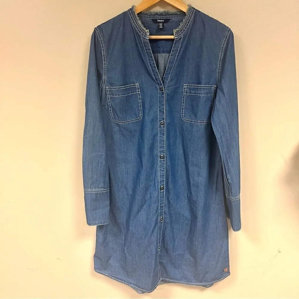 Hatley blue lightweight denim jean dress.  Size M - Picture 4 of 8